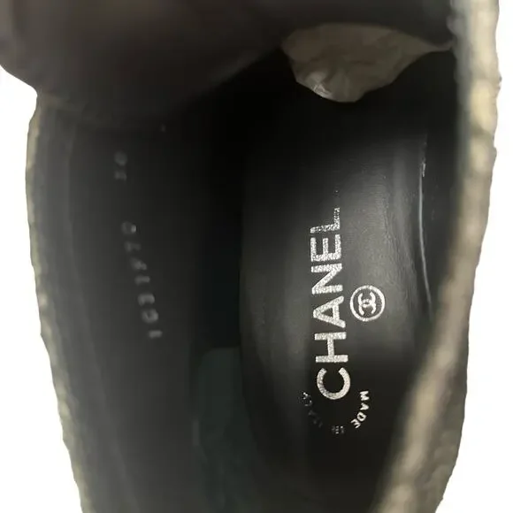 New in Box Chanel Lace Up Dark Grey Suede Calfskin Ankle Boots Womens 38 / US 7